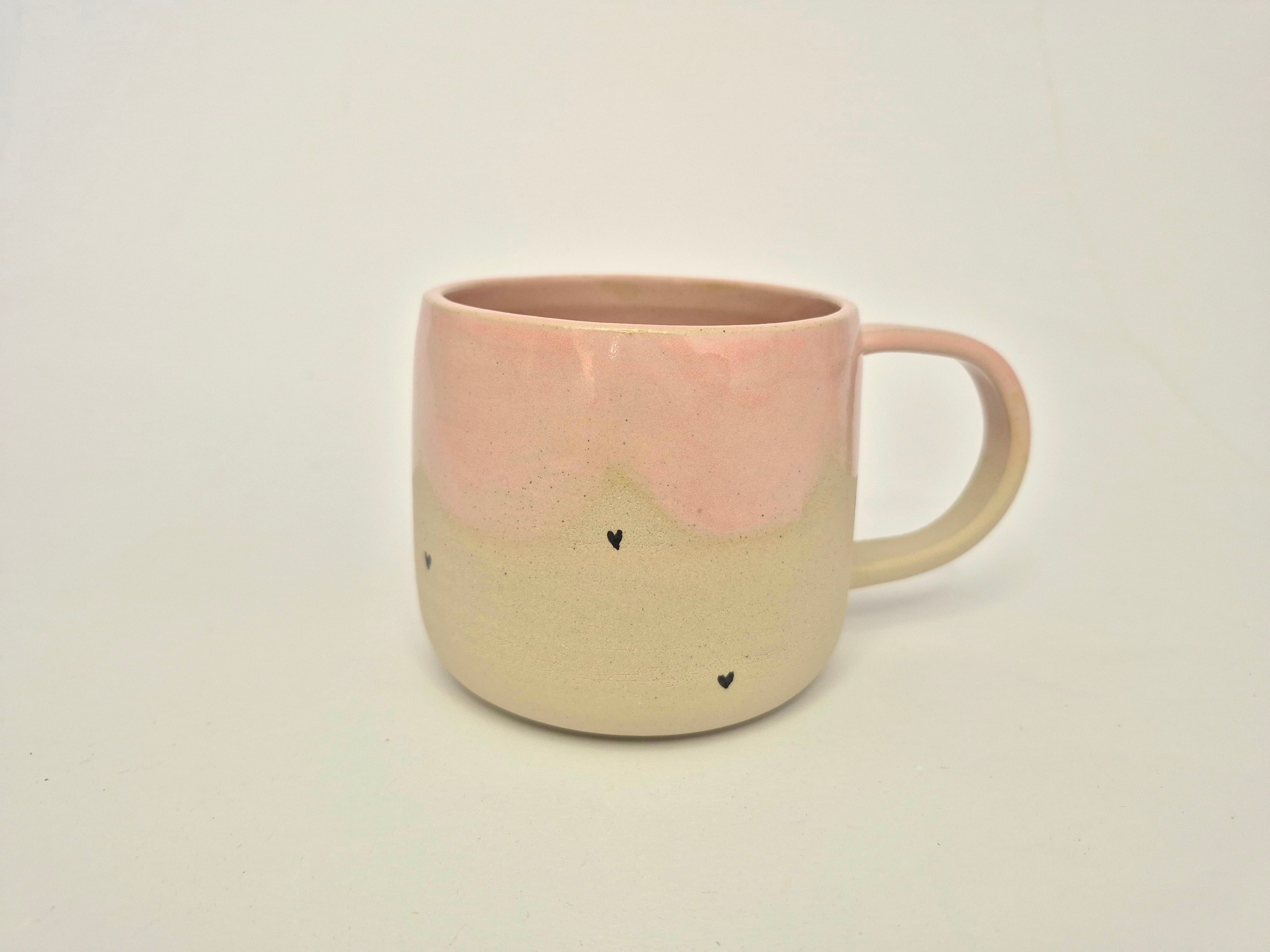 Skodelica L - Sweet pink s srčki