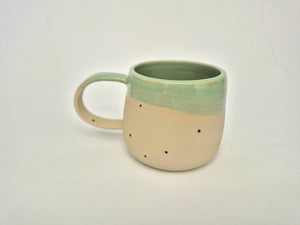 Skodelica L - Soft green s pikicami