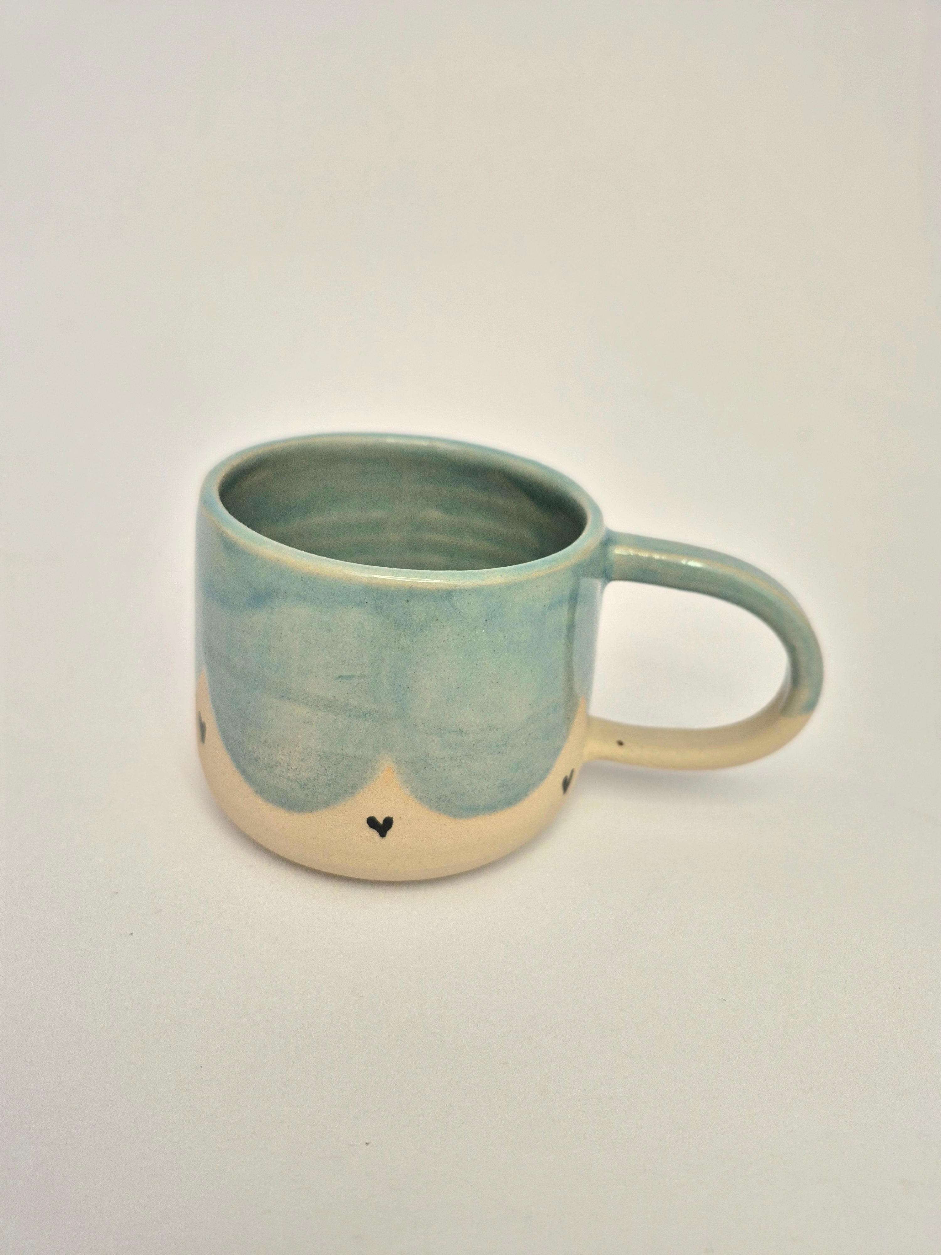Skodelica M - Aqua Blue s srčki