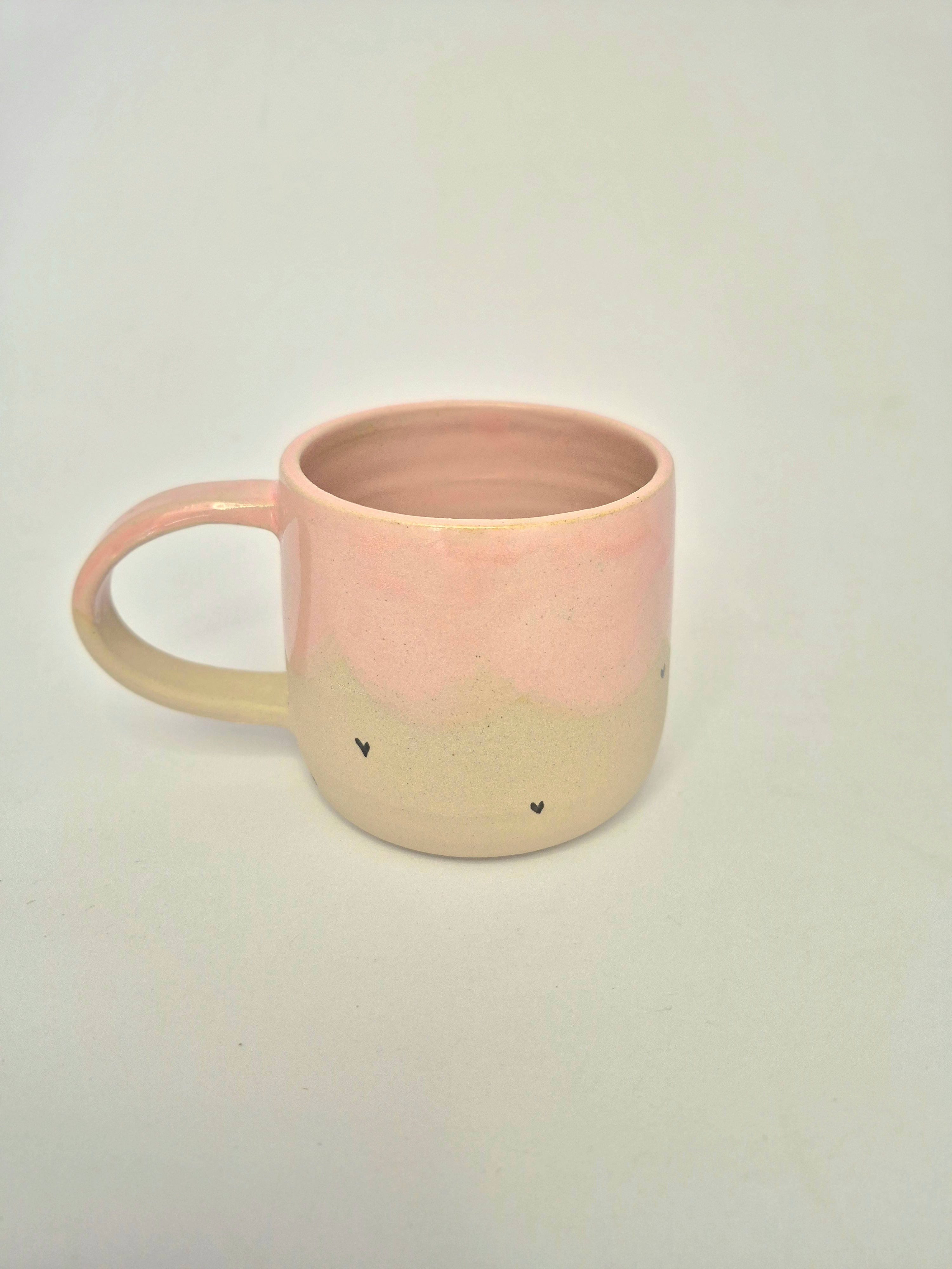 Skodelica L - Sweet pink s srčki