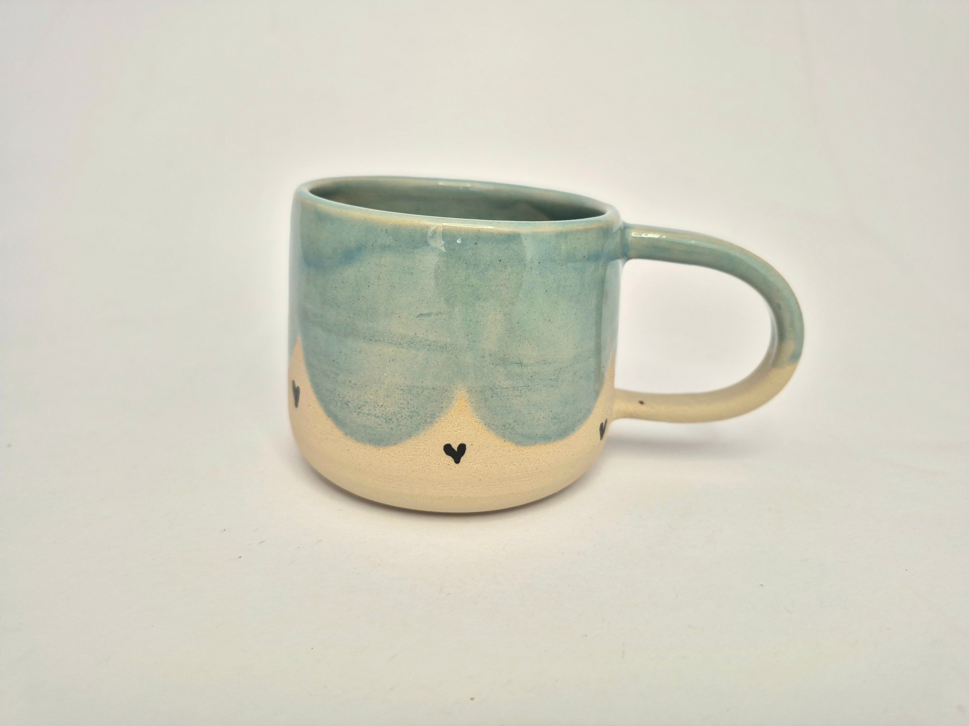 Skodelica M - Aqua Blue s srčki