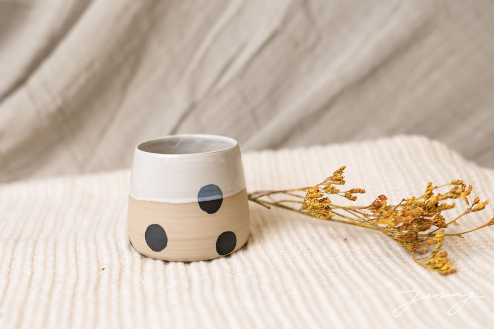 Skodelica L - White Dots