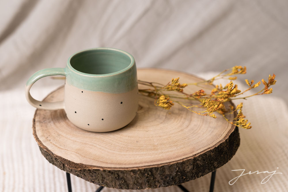 Skodelica L - Soft green s pikicami