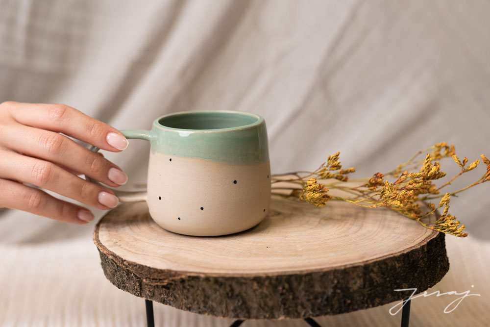 Skodelica L - Soft green s pikicami